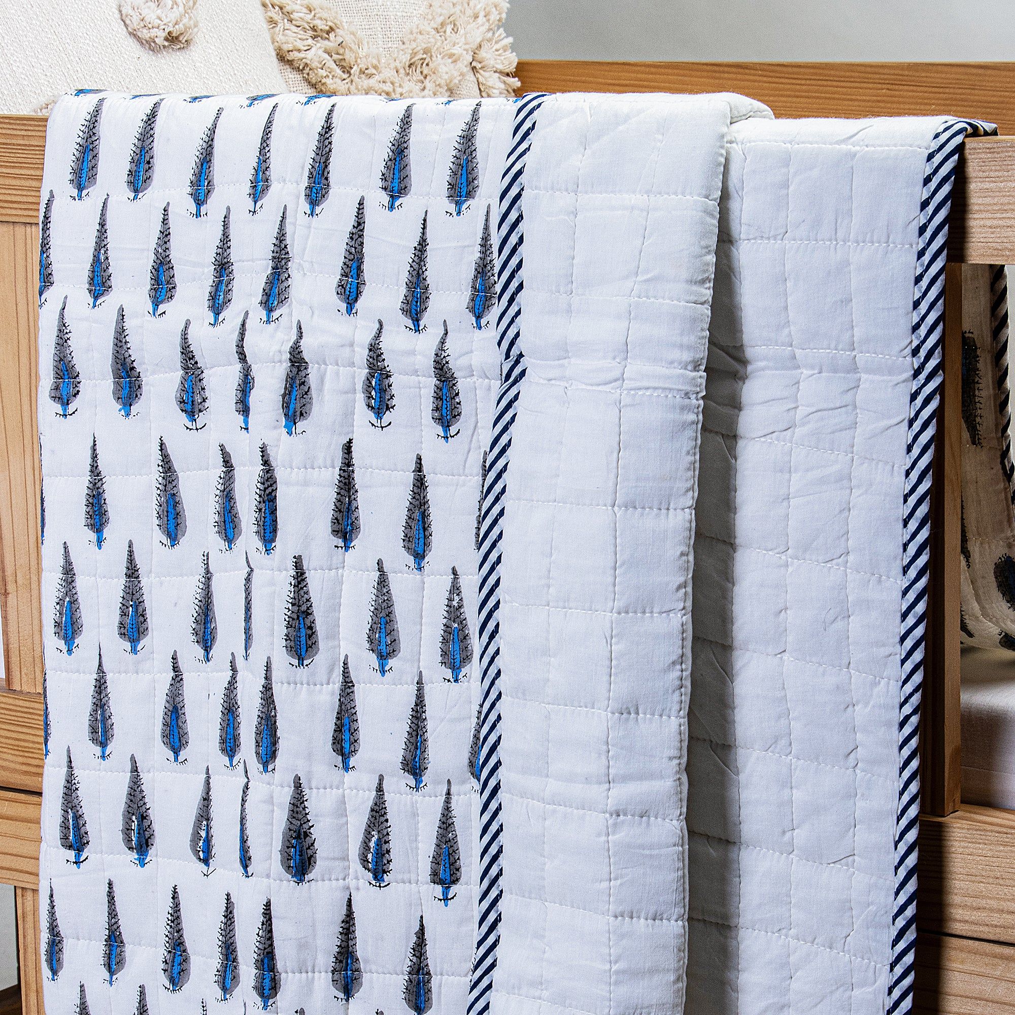Modern Blue Leaf Print Handmade Cotton Baby Blankets 131